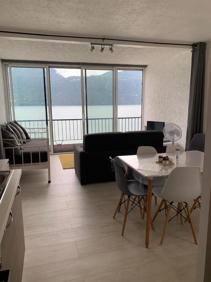 Le Lamartine, Vue Magnifique Face Au Lac Du Bourget エクスレバン エクステリア 写真