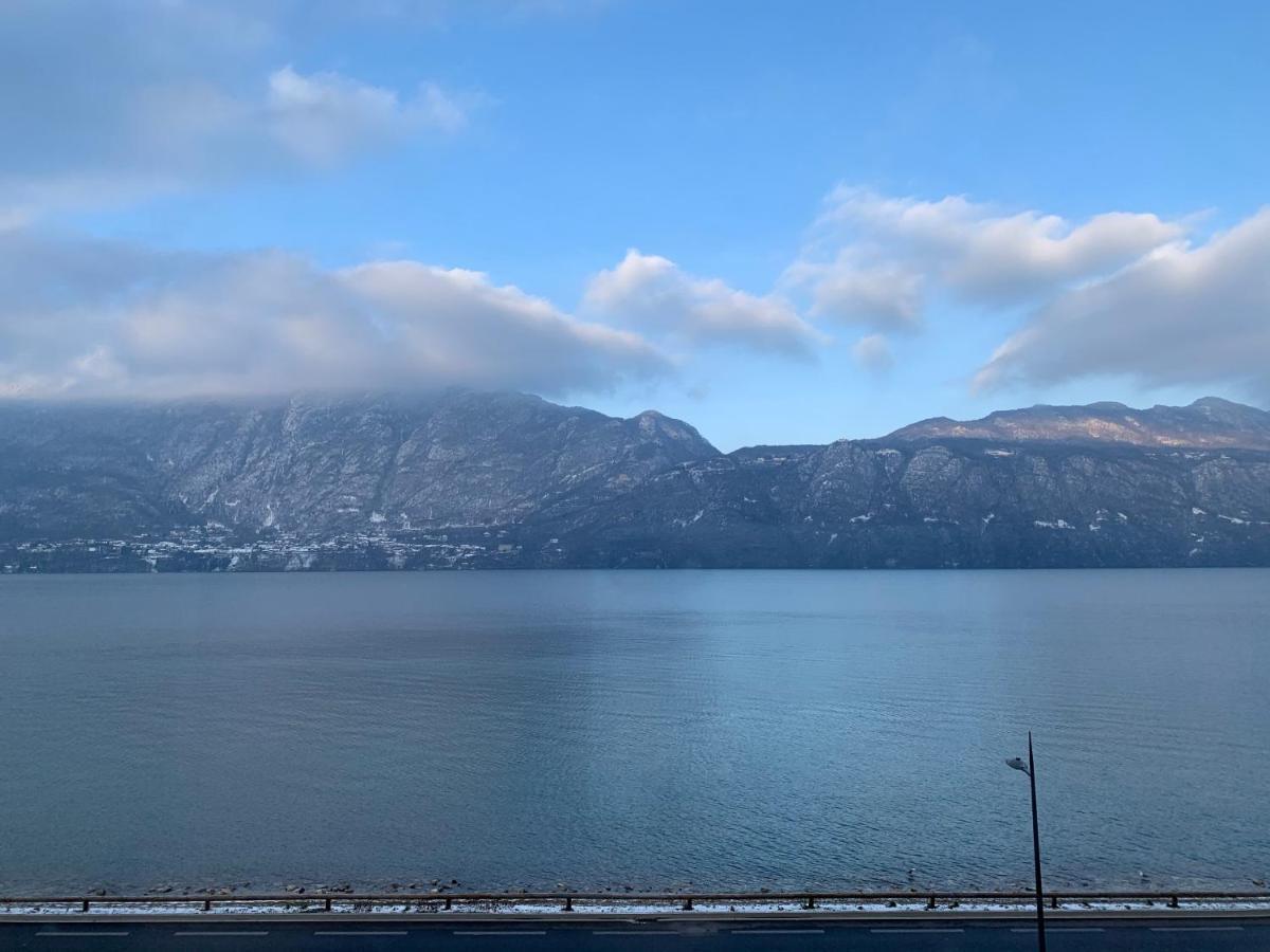 Le Lamartine, Vue Magnifique Face Au Lac Du Bourget エクスレバン エクステリア 写真