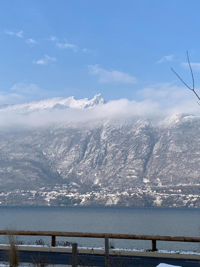 Le Lamartine, Vue Magnifique Face Au Lac Du Bourget エクスレバン エクステリア 写真